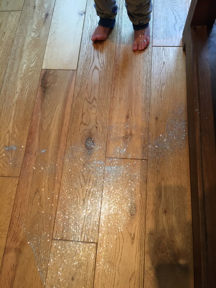  #mummyfail no 103, just wanted to print out some flyers.... of course that's the perfect time for littlest muklet to open a pot of glitter.... 